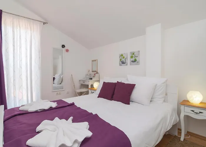 Ferienhaus With Fireplace 02