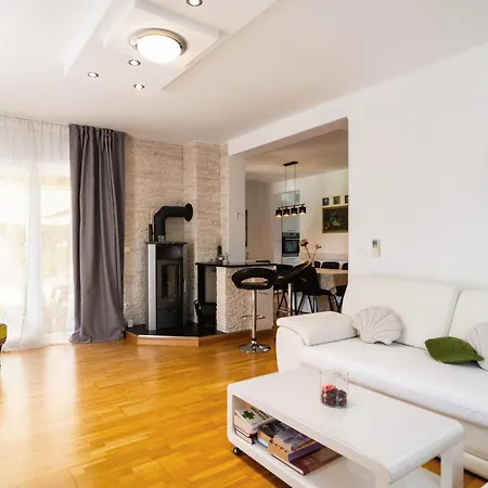 Lussuosa Casa A * Dicmo