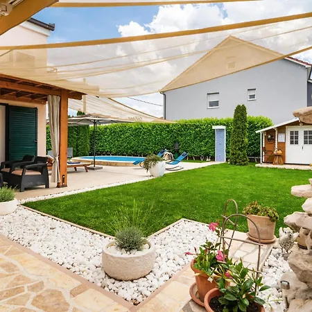 Hébergement de vacances Maison Luxueuse À Dicmo